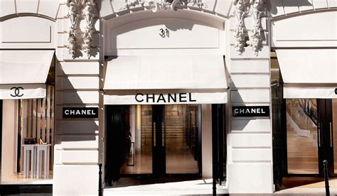 chanel boutique budapest